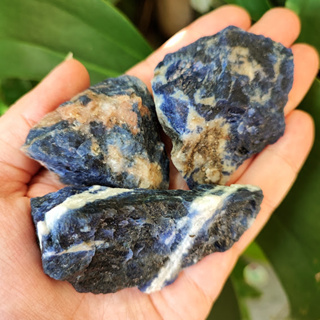 Sodalita Pedra Natural Bruta - Pedra das Respostas e Meditação em Oferta na Shopee