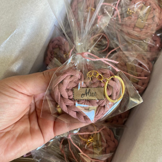 kit lembrancinhas chaveiros com nome + argola dourada em Oferta na Shopee