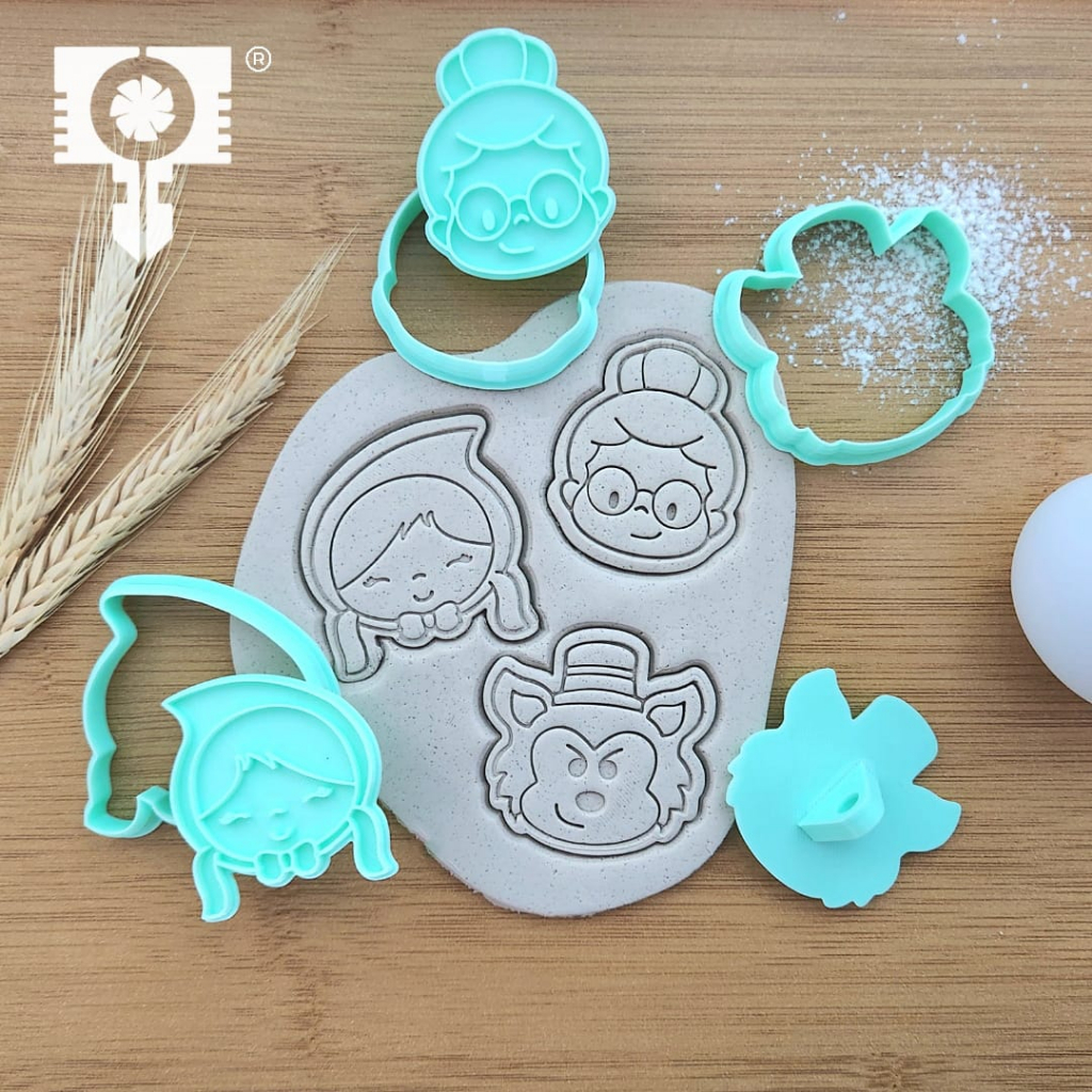 CORTADOR CHAPEUZINHO VERMELHO 5CM em Oferta na Shopee