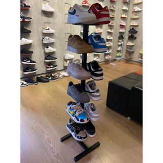 Expositor de Calçado Tenis Sapato em Oferta na Shopee