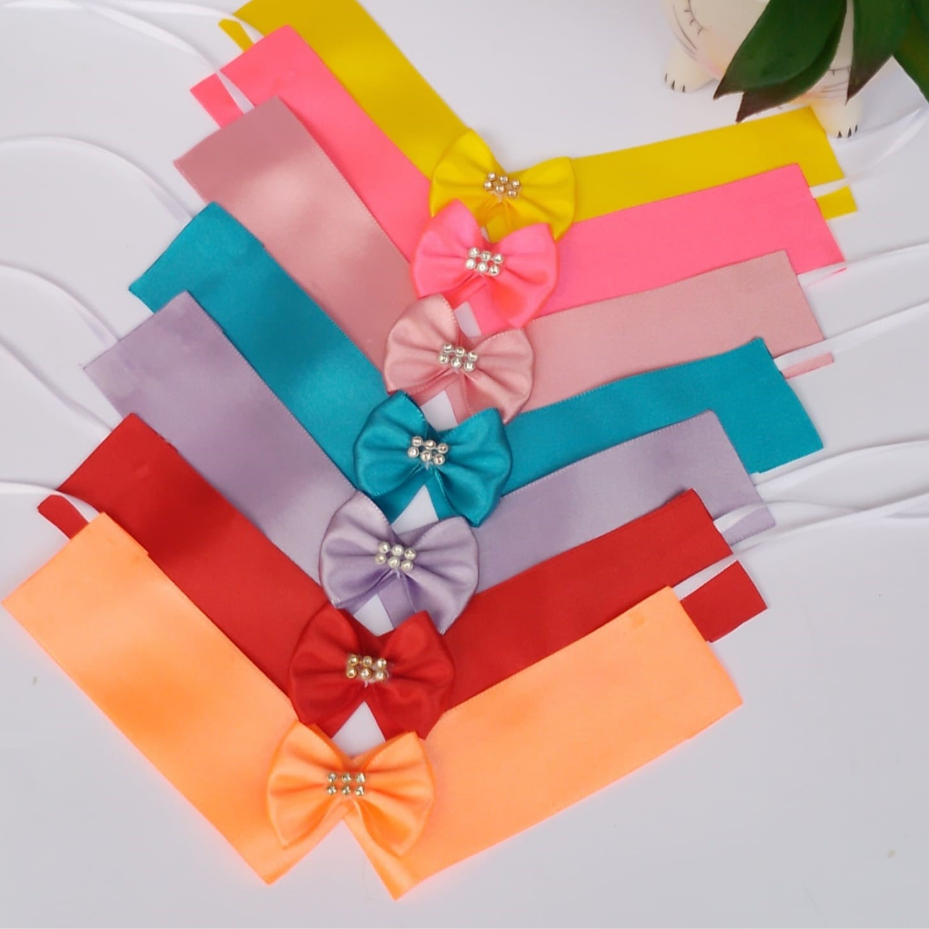 Colarinho Gola pet fêmea para banho e tosa Gargantilha Gravata pet.