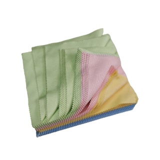 Kit com 10 ou 20 Uns. Flanela para limpar lentes de óculos. e tela de celular. em Oferta na Shopee