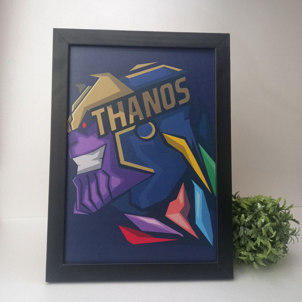 Quadro decorativo com Moldura Marvel Thanos uma decoração elegante com este objeto para quarto sala