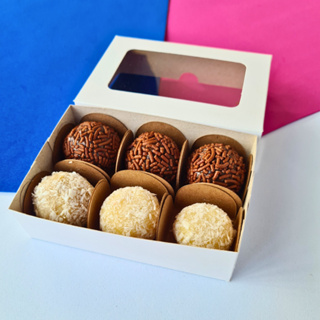 Kit 10+ Caixas BRANCA 6 doces com visor 11x7,5x3 cm. Embalagem para doces, presente e artesanato. em Oferta na Shopee