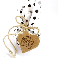 Tag kraft Um mimo pra você -CORAÇÃO - Lembrancinhas mimo cliente
