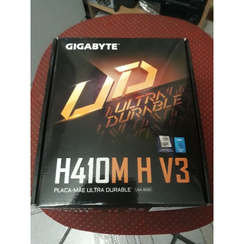 Caixa da Placa Mãe GIGABYTE H410M H V3