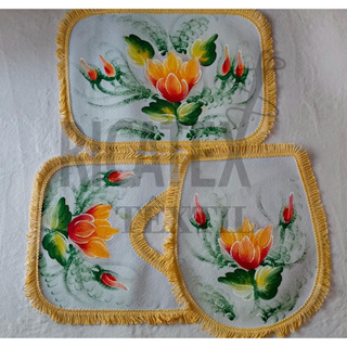 Jogo de Banheiro Emborrachado Atacado - 3 Peças Colorido com Franja de Algodão  Pintado a Mão em Oferta na Shopee