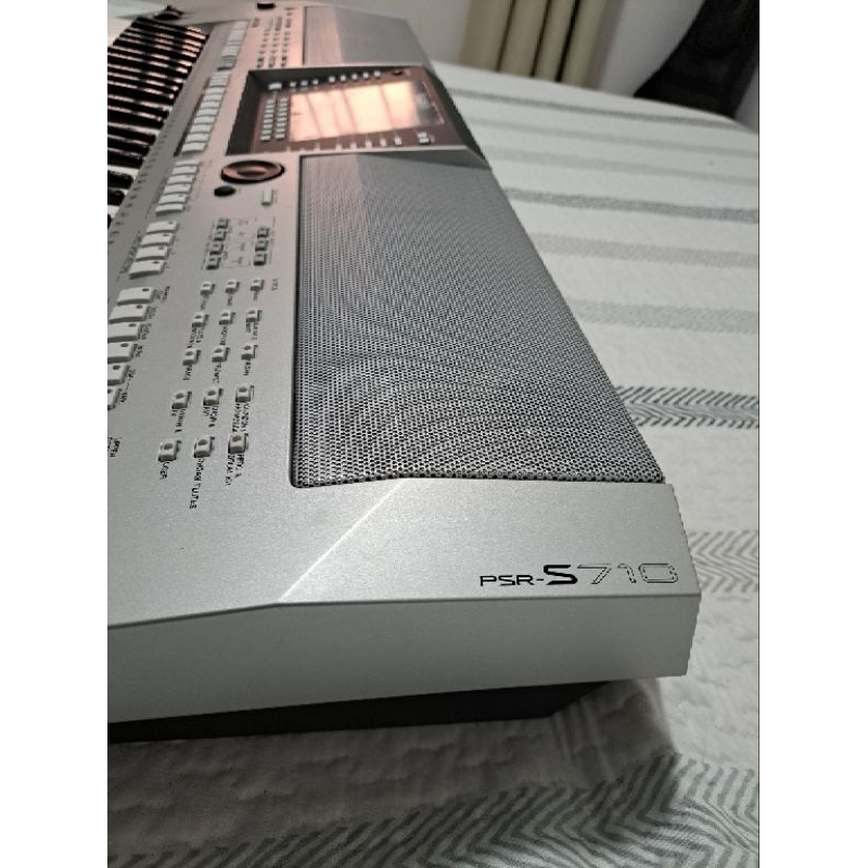 Vendo teclado Yamaha Psr s710