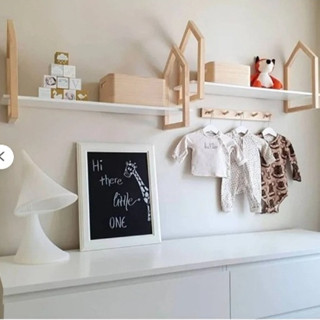 Kit com 2 Prateleira Casinha pinus + 1 cabideiro pinus - Decoração Infantil Prateleira