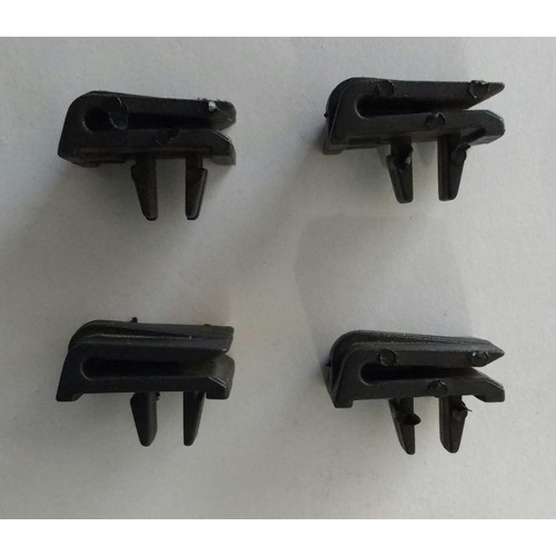 Grampo Presilha de fixação do Aro Farol Chevette 73 A 82 (4pçs)