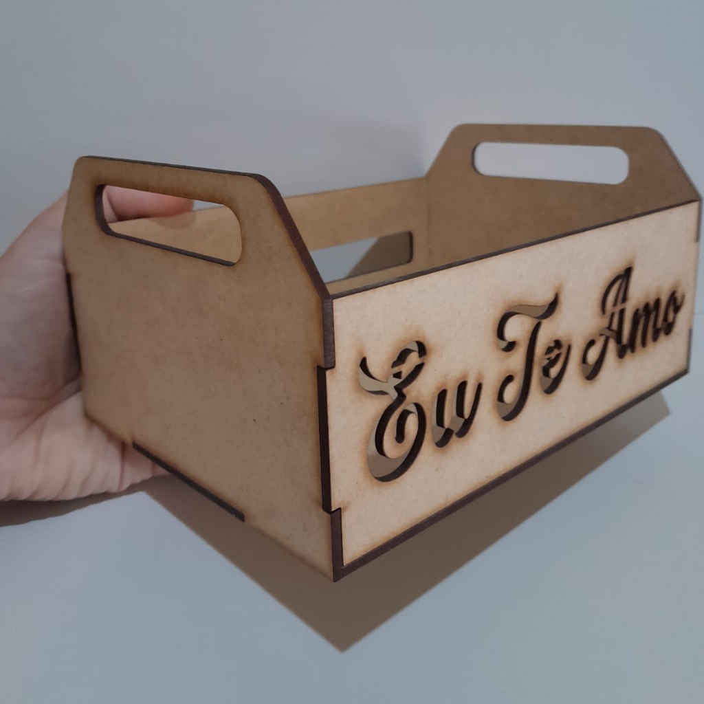 Kit 10 Caixotinhos Mdf 20x15x10 Modelo Eu Te Amo Vazado - Feliz Dia das Mâes - Dia dos Namorados - Pascoa - mini caixote Cestinha Cesta caixas de feira MDF - Presentes Datas Especiais Lembrancinha Maternidade