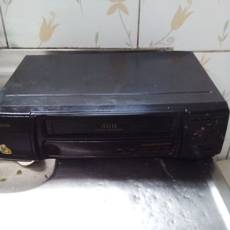 Video Cassete Symphonic cb401 pra reparos ou retirada peças