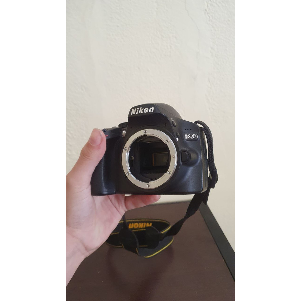 nikon d 32