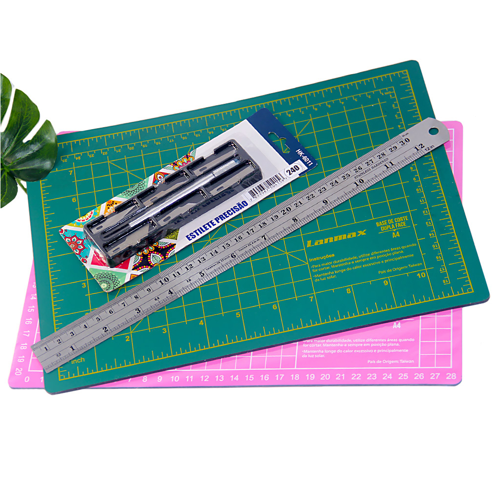 Kit Base Corte A4 30x22 - Régua Aço 30CM - Bisturi Com 6 Lâminas Extras