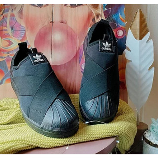 Tênis feminino casual conforto slip on todo preto