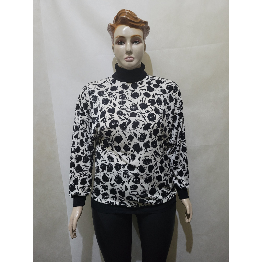 Blusa branca preta estampada antiga CGC ARP tam G 46 usado bom estado