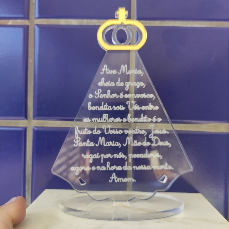Oração da Ave Maria em Acrilico 15 cm com coroa dourada presente lembrança batizado crisma eucaristia primeira comunhão consagração igreja católica presente católico presente madrinha padrinho dinda dindo silhueta Nossa Senhora Maria Mãe de Deus Jesus