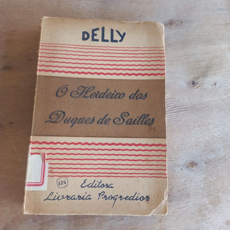 Livro o herdeiro dos duques de salles derlly  ..