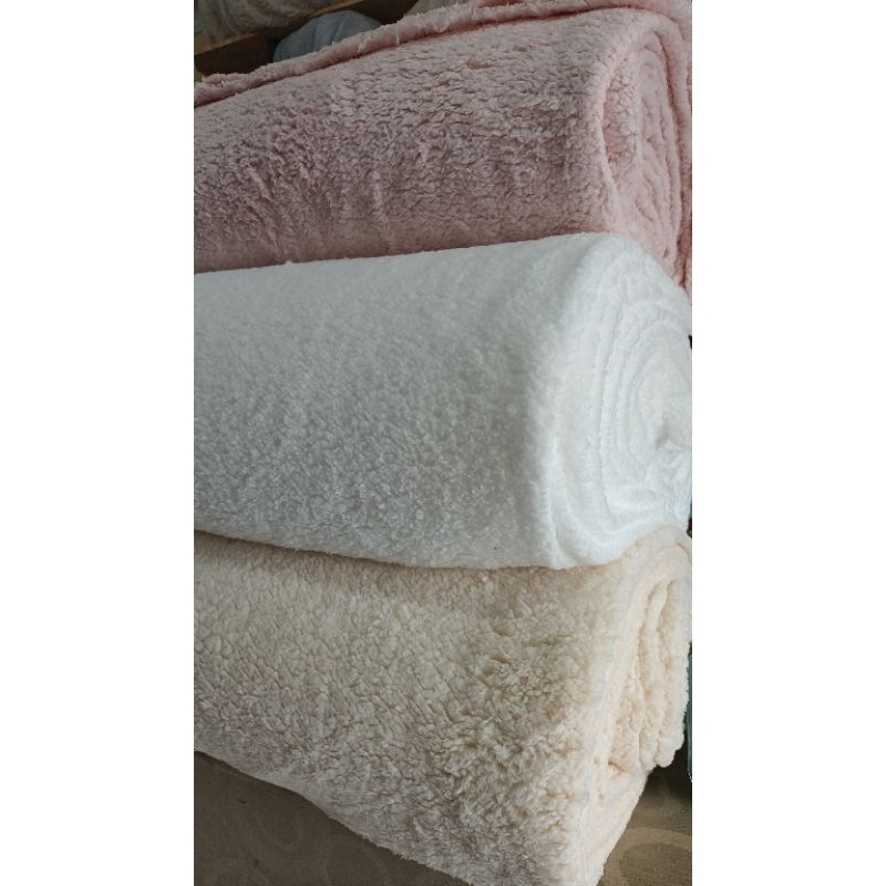 Tecido Bouclê Vancouver com Elastano Quentinho (Artesanato, Vestimenta, Decoração, Ursinhos, DIY entre outros)