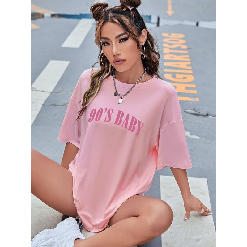 Camiseta Feminina Oversized Corte Reto Largo Estilo de Rua 90's Baby Rosa Rosa