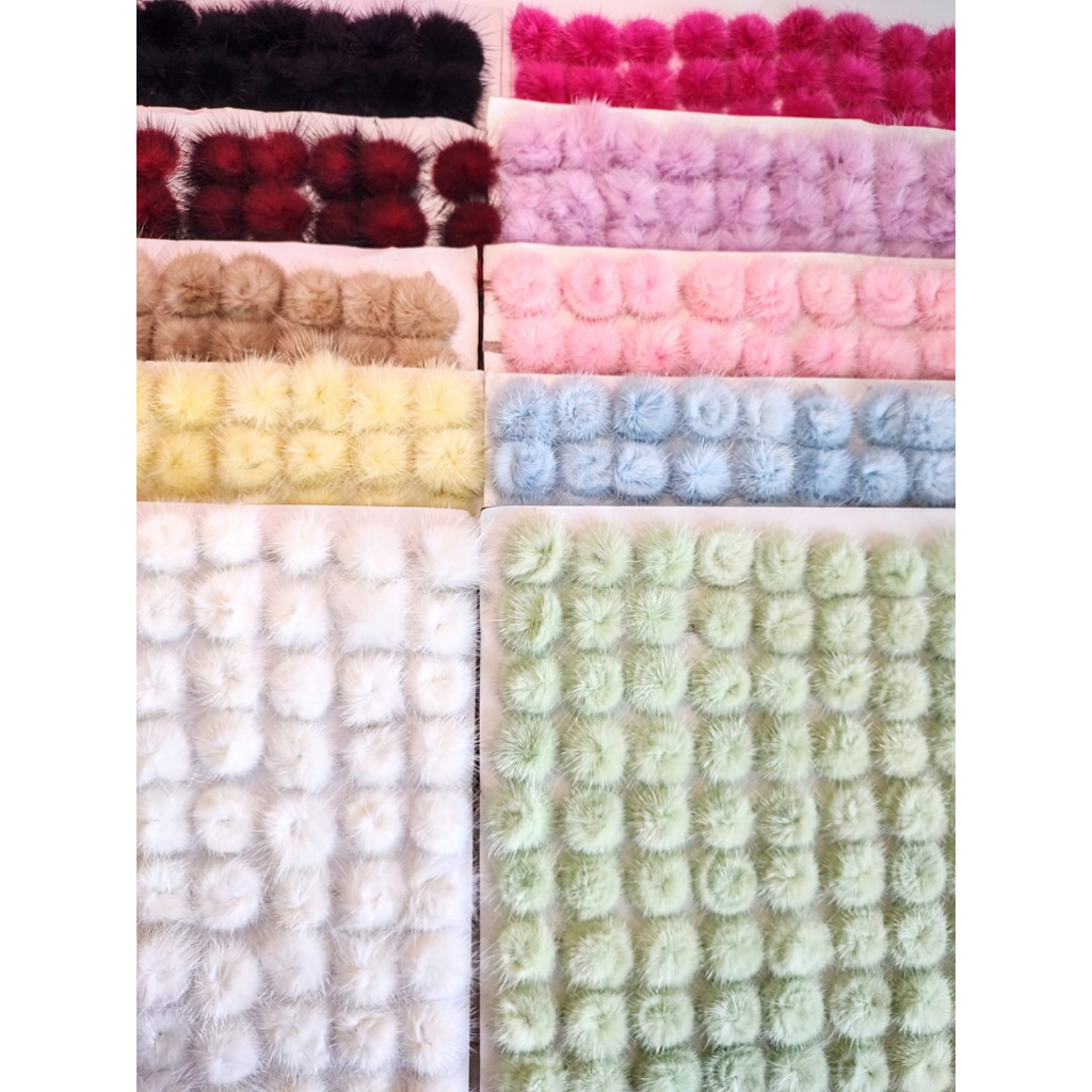 Pompom Achatado 2.5 cm 10  pçs em Oferta na Shopee