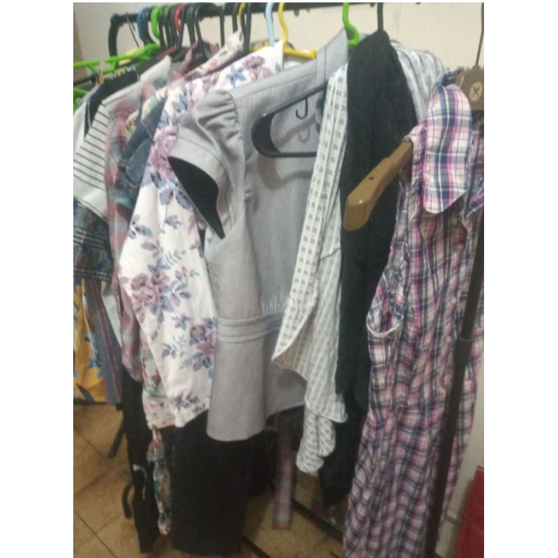 Brechó _ lote de roupas femininas para brechó/ bazar