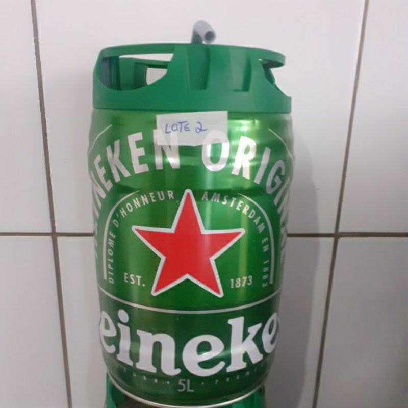 lata vazia Heineken 5l decoração som na lata plaquinha mp3