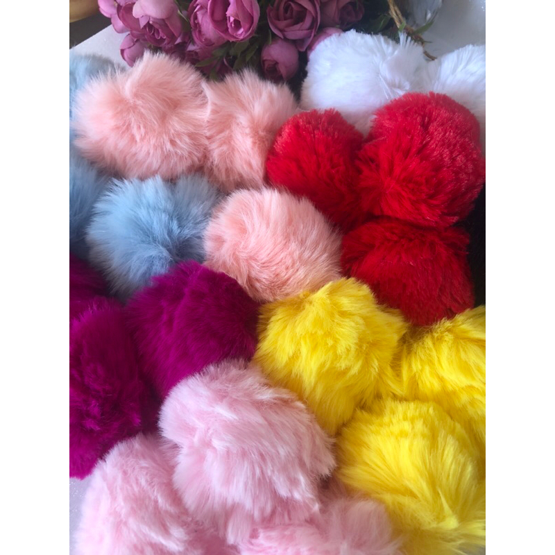 Pompom pelúcia sintético 80mm-5unid em Oferta na Shopee
