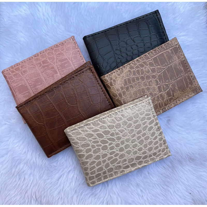 Carteira Slim Crocro Pequena E Compacta Em Couro Sintético