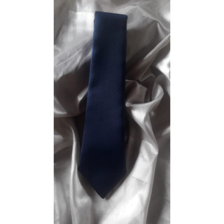 Gravata azul marinho
