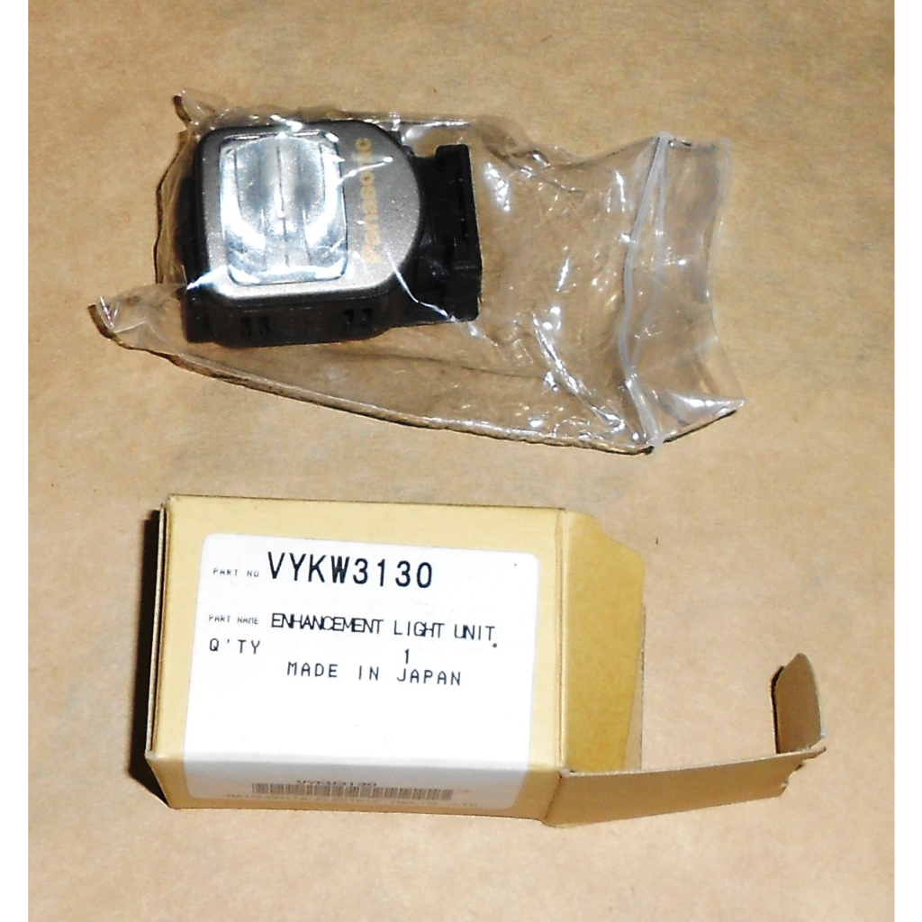 FLASH - Light - Câmera / Filmadora - VYKW3130 - Panasonic