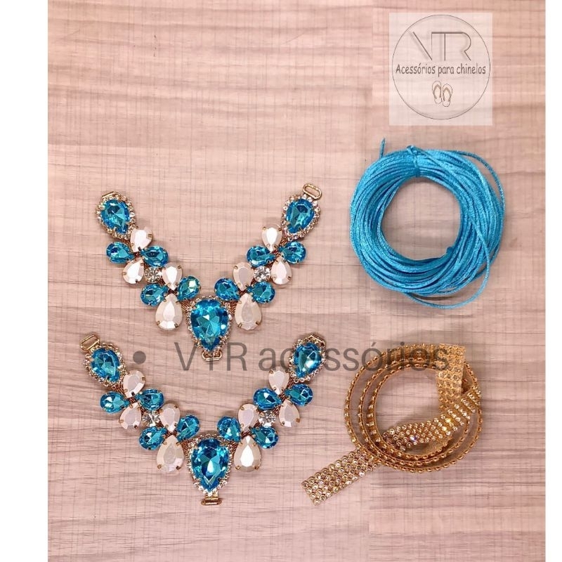 kit Cabedal Karol azul claro e branco para customização de chinelo sem correntinha