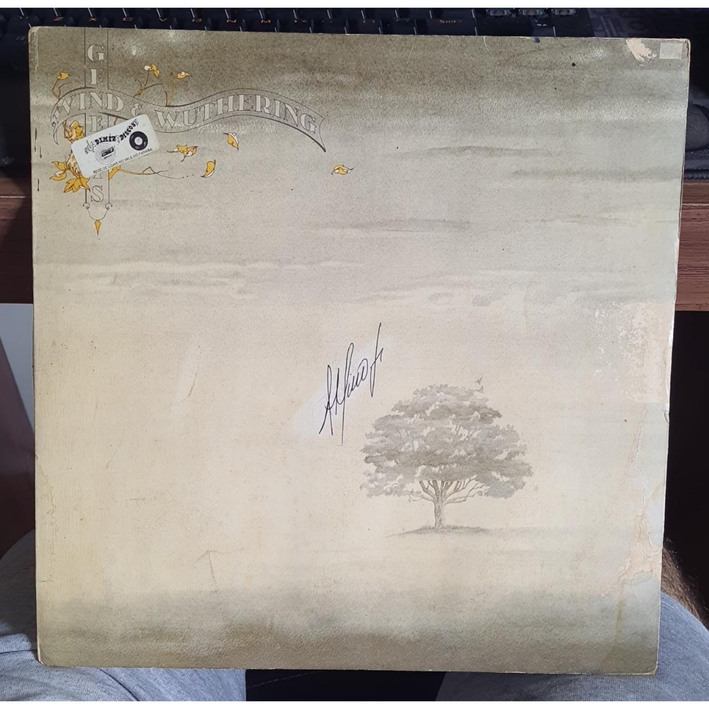 LP Genesis - Wind & Wuthering