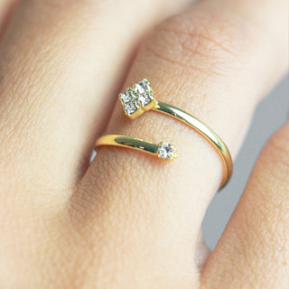 Anel Feminino Ajustável com Pedras de Strass nas Pontas Folheado a Ouro ou Prata