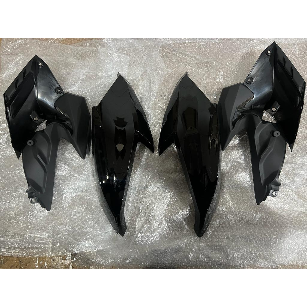 Par de Complementos e Abas Fan 2022/23 (Preto)