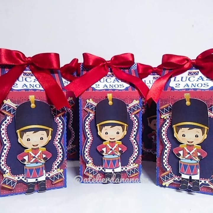 40 CAIXAS PERSONALIZADAS TEMA SOLDADINHO DE CHUMBO