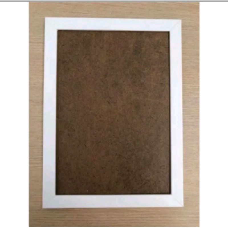 1 moldura A4 30x21 (BRANCA) com acetato em Oferta na Shopee