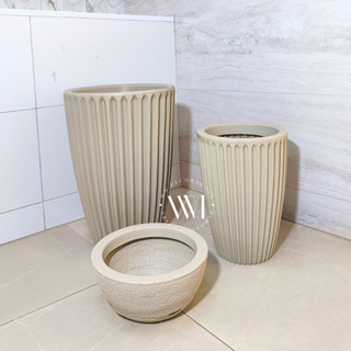 Kit 2 Colunas Romanas planta ou flor + Bacia decorativa escovada polietileno para jardim com prato