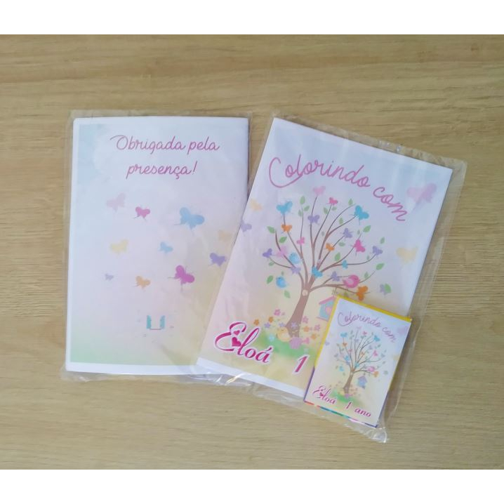 Mini Kit de colorir - Livro de colorir + giz de cera - JARDIM ENCANTADO - Lembrancinha