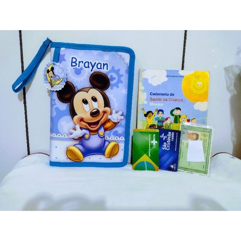 Capa para caderneta de vacina impermeável com zíper - Mickey Baby PERSONALIZADO