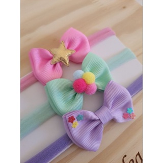 Laço bebê faixinha kit 3 peças colorido pompom flor. em Oferta na Shopee