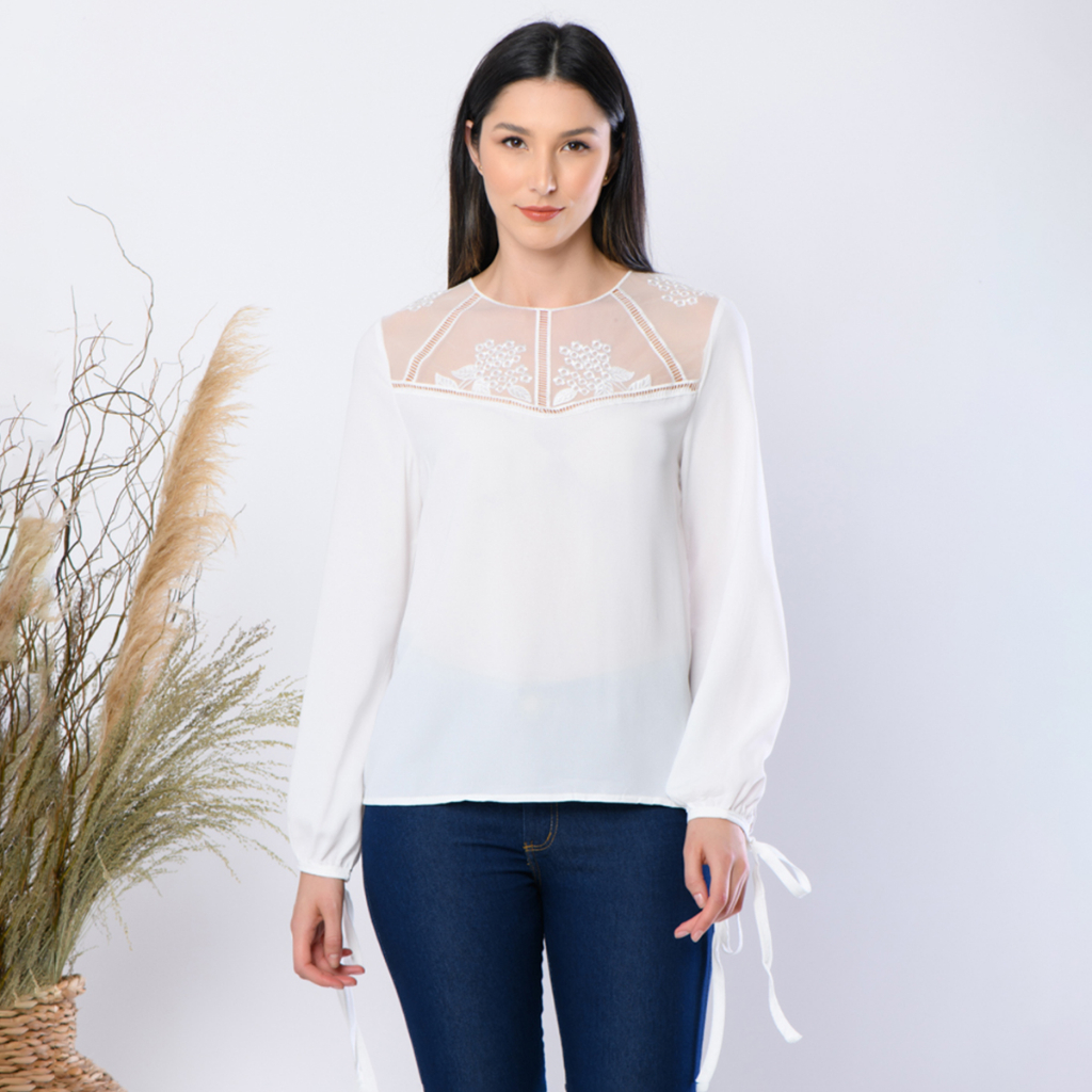 37LOVE MODA FEMININA EIRELI Camisa Bordado floral manga longa com detalhes na parte da frente/look/Moda Feminina/