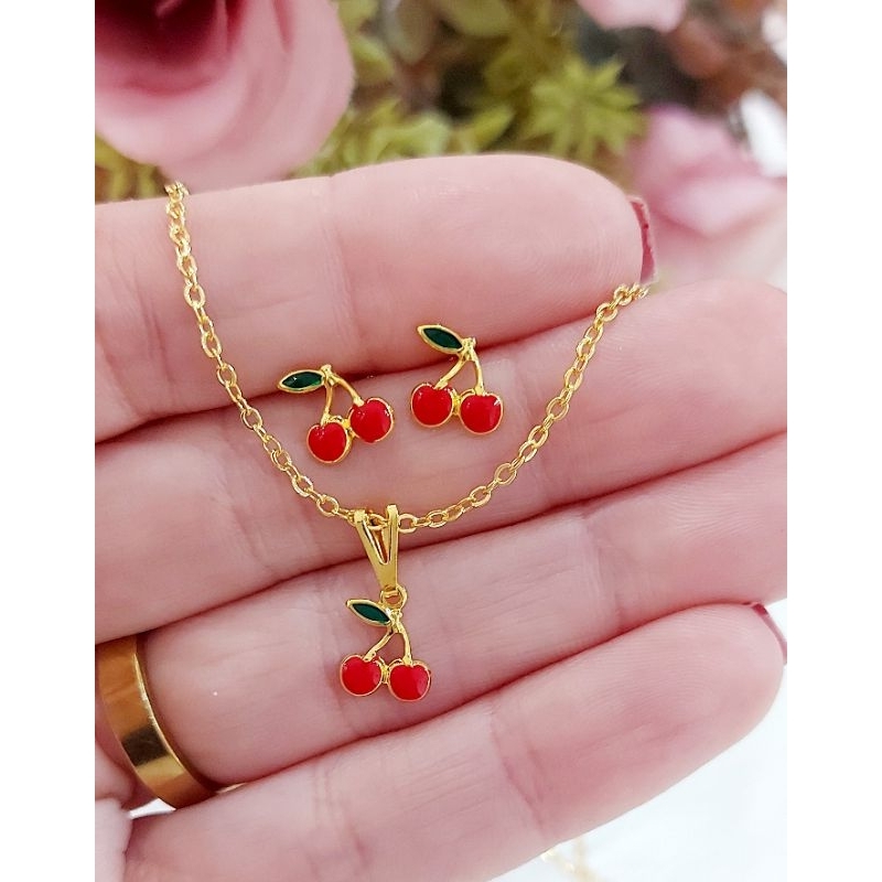 Conjunto Colar e Brinco infantil menina cereja folheado a ouro 18k em Oferta na Shopee