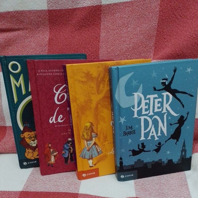 Livro | Coleção Clássicos: Peter Pan, Alice, Contos de Fadas e Mágico de Oz, Clássicos Zahar, 2010