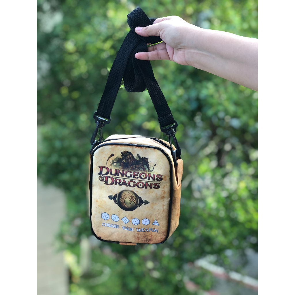 Bolsa de Ombro Shoulder Bag Super Jogo Rpg D&D Dungeons and Dragons Caverna do Dragão