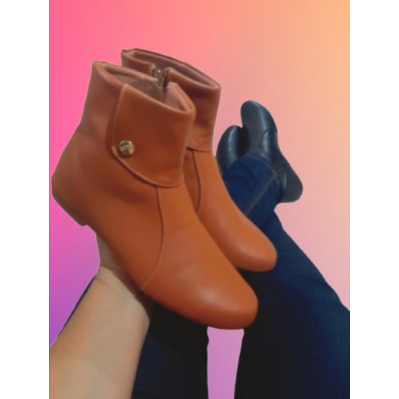 Bota Cano Curto Rasteira  Promoção Zíper lateral cor Preta ou Caramelo -Direto da fábrica em Oferta na Shopee