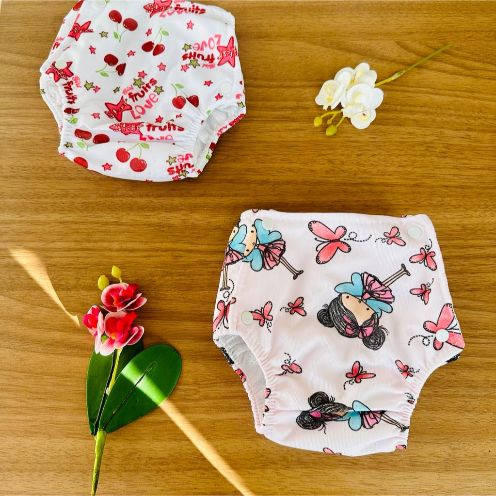 Kit C/ 2 Fraldas Ecológicas para Menina