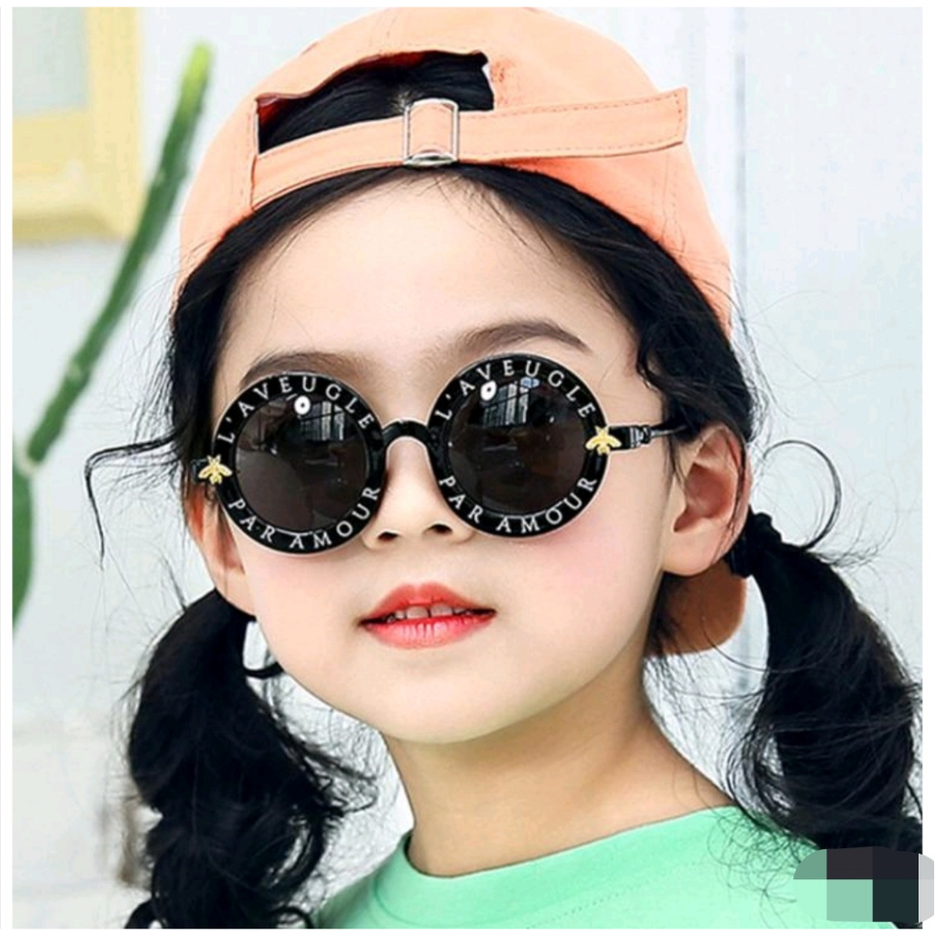 X011 Óculos de sol crianca e infantil retangular moda blogueira
