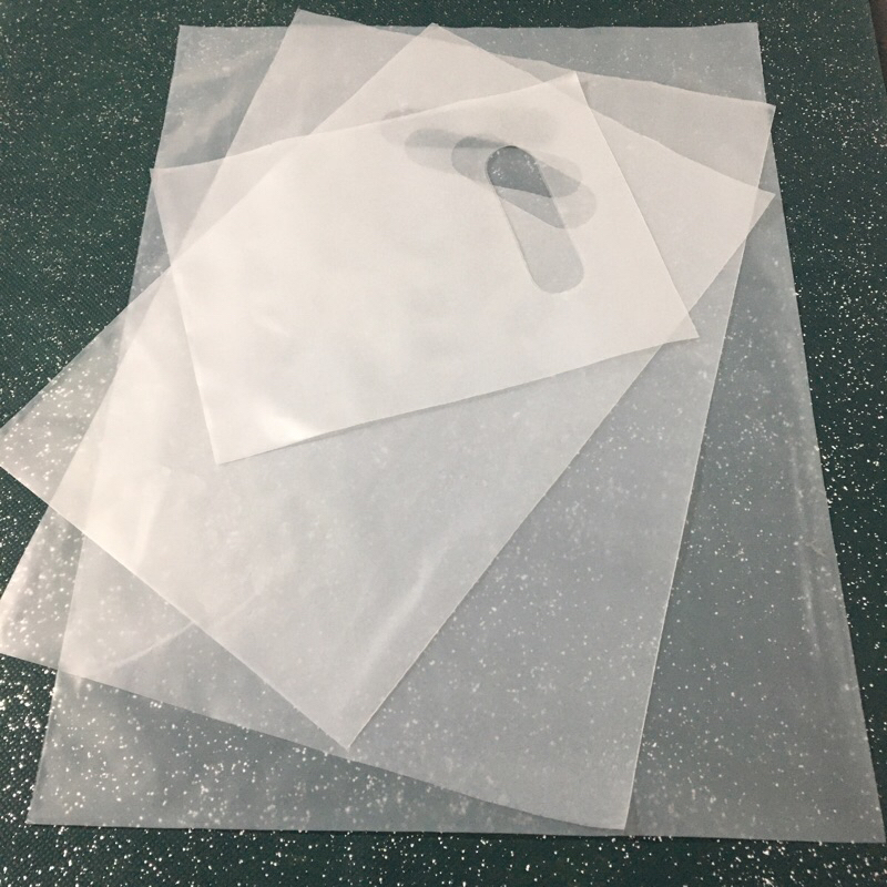 SACOLA PLASTICA BOCA DE PALHAÇO/ VAZADA TRANSPARENTE 100Uni.