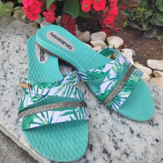 Chinelo Rasteirinha Adulto Sandália feminina Tiras Trançadas Em Várias Estampas